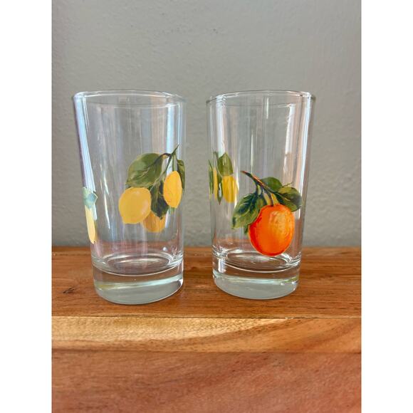 Set of 2 Vintage Fruit Juice Glasses Oranges Yellow Lemon Retro Mid Century - Picture 2 of 6